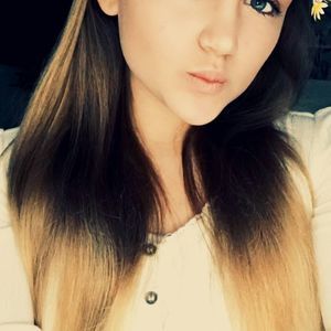 Meet your Posher, Abigail